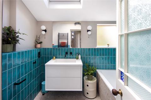 8 Alderney Road, London, E1 4EG