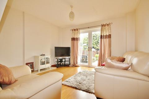 2 bedroom terraced house for sale, Farmington Drive, Witney, OX28