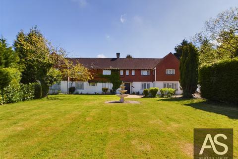 7 bedroom country house for sale, Whatlington Road, Battle, TN33