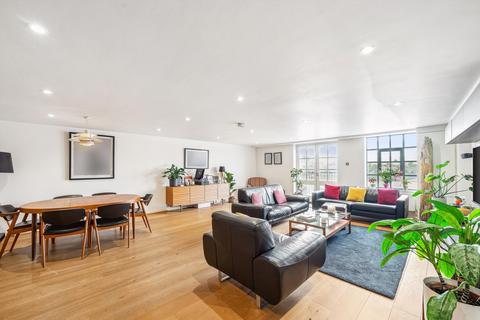 2 bedroom apartment for sale, Merchant Court, 61 Wapping Wall, Wapping, London, E1W