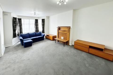 2 bedroom flat to rent, Kenton Road, Harrow, HA3