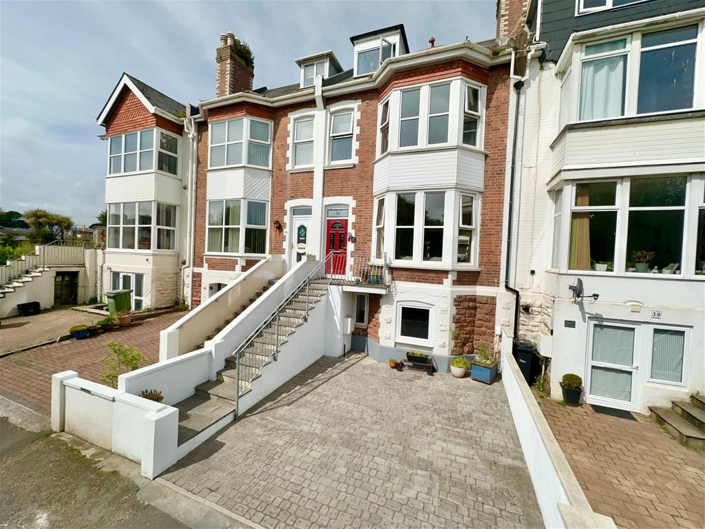 Youngs Park Road, Paignton 6 bed terraced house for sale £520,000