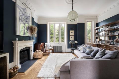 5 bedroom terraced house for sale, Lonsdale Square, Barnsbury, London, N1.