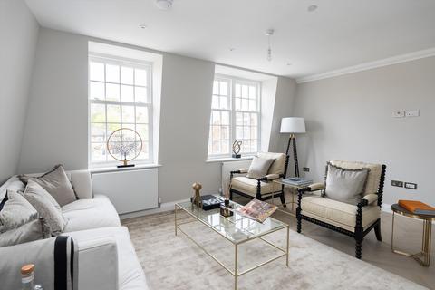 3 bedroom flat for sale, Gibbard Mews, Wimbledon Village, London, SW19