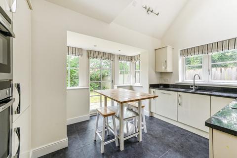 5 bedroom detached house for sale, London Road, Holybourne, Alton, Hampshire