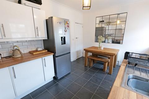 6 Myrtle Grove, Barnoldswick, BB18 6AF