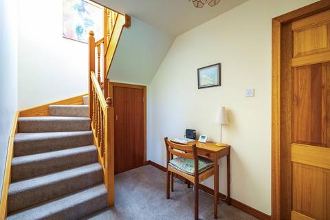 Ealasaid, 9 Castle Terrace, Ullapool, IV26 2XD