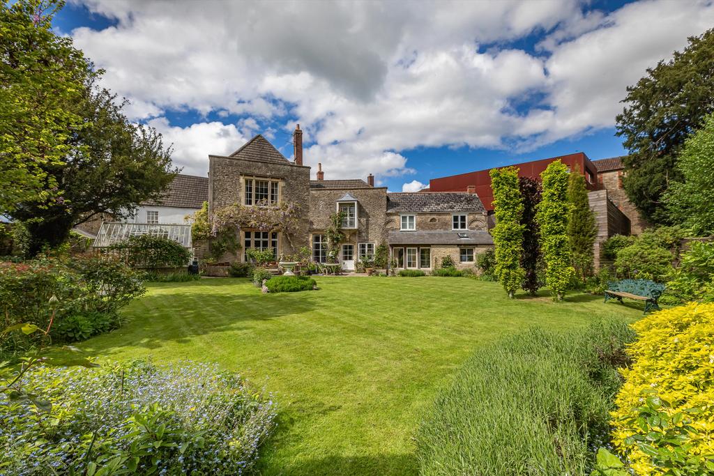 Quaperlake Street, Bruton, Somerset... 4 bed townhouse for sale £