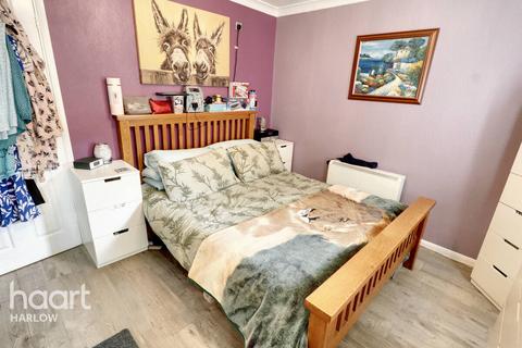 1 bedroom apartment for sale, Parrotts Field, Hoddesdon
