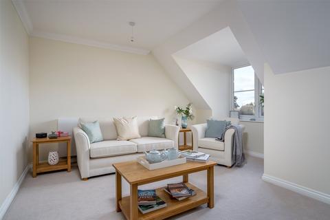 1 bedroom retirement property for sale, Leatherhead Road, Ashtead, Surrey, KT21