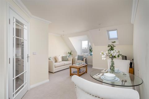 1 bedroom retirement property for sale, Leatherhead Road, Ashtead, Surrey, KT21