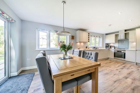 3 Chapel Close, Launceston, PL15 7FL