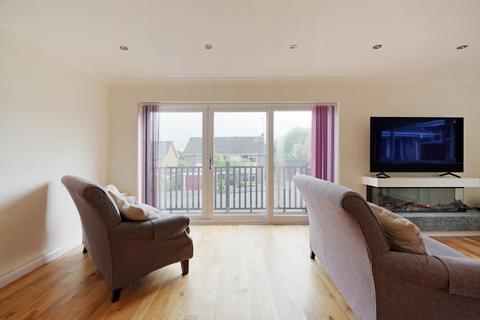 34 Burlington Road, Dore, Sheffield, S17 3NQ