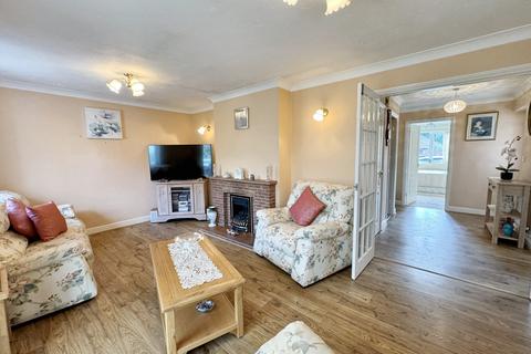 16 The Fairways, Rushmere St Andrew, Ipswich, IP4 5TN