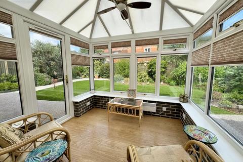 16 The Fairways, Rushmere St Andrew, Ipswich, IP4 5TN