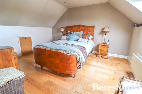 1 Aspen Way, South Ockendon, RM15 6TX
