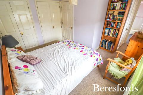1 Aspen Way, South Ockendon, RM15 6TX
