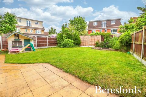 1 Aspen Way, South Ockendon, RM15 6TX