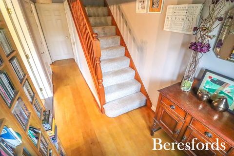 1 Aspen Way, South Ockendon, RM15 6TX