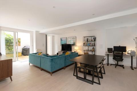 2 bedroom flat for sale, The Avenue, London, NW6