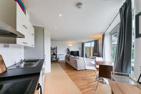 2 bedroom flat to rent, Adriatic Building, Narrow Street, London, E14