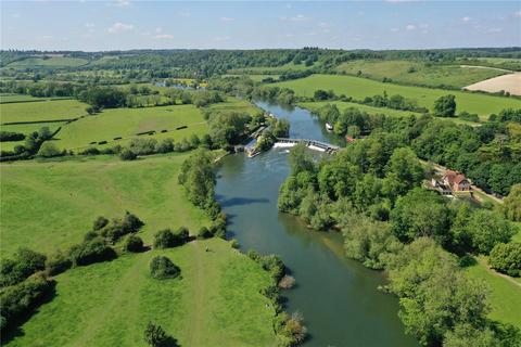 4 bedroom detached house for sale, Wintringham Way, Purley on Thames, Reading, Berkshire, RG8