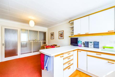 2 bedroom apartment for sale, Fairway Drive, Christchurch, Dorset, BH23