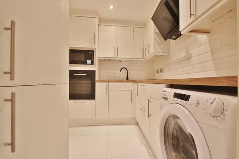 2 bedroom flat to rent, Lower Ground Floor Flat, Warwick Road, Kensington, W14