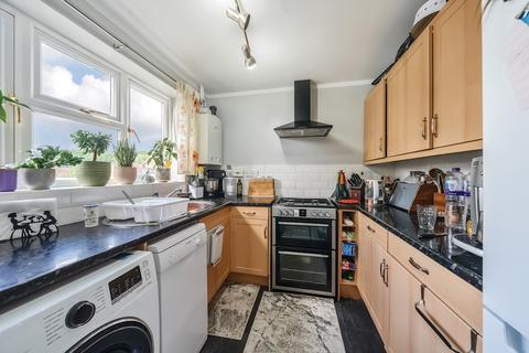 3 bedroom end of terrace house for sale, Windsor Way, Frimley, Camberley, GU16