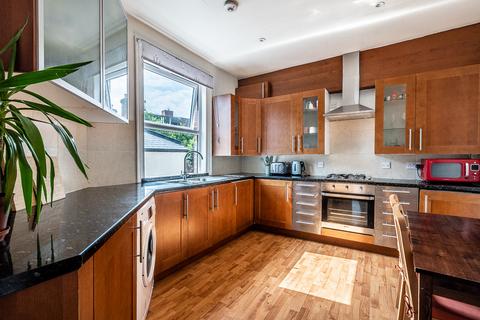 8 Northernhay Square, Exeter, EX4 3ES