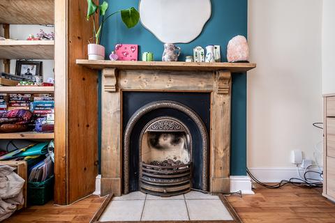 8 Northernhay Square, Exeter, EX4 3ES
