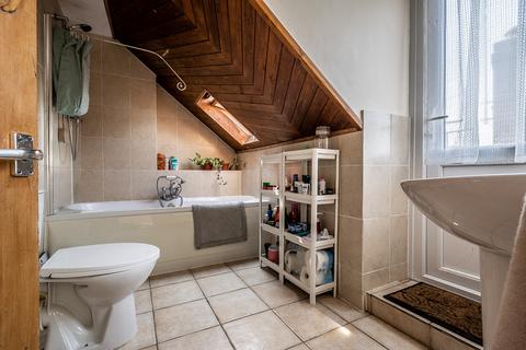 8 Northernhay Square, Exeter, EX4 3ES