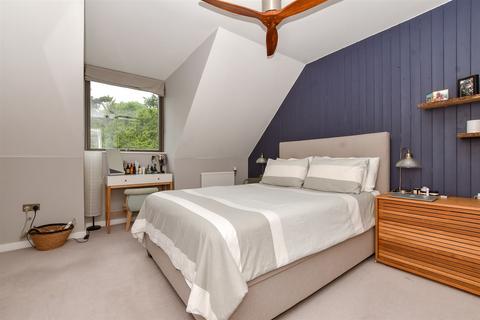 4 bedroom townhouse for sale, Riverbank Way, Wallington, Surrey