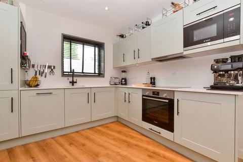 4 bedroom townhouse for sale, Riverbank Way, Wallington, Surrey