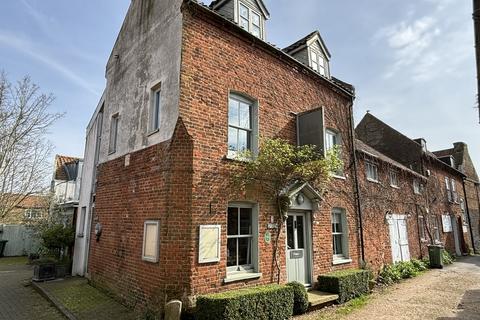 2 bedroom townhouse for sale, Ash Close, Swaffham