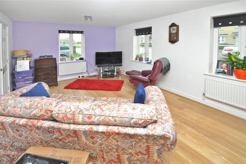 3 bedroom end of terrace house for sale, Flax Crescent, Shilton Park, Carterton, Oxfordshire, OX18