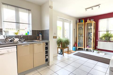22 Flax Crescent, Carterton, OX18 1NA