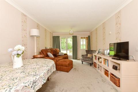 2 bedroom terraced house for sale, Upper Bridge Street, Wye, Ashford, Kent