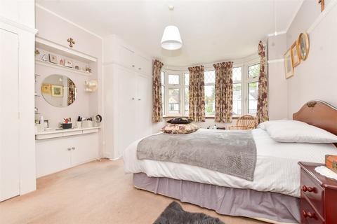 4 bedroom semi-detached house for sale, Valley Walk, Croydon, Surrey