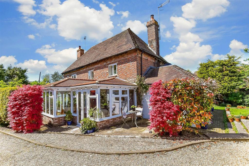 Canterbury Road, Etchinghill, Kent 3 bed cottage for sale £480,000