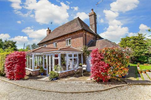 3 bedroom cottage for sale, Canterbury Road, Etchinghill, Kent