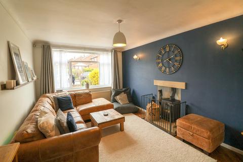 undefined, Lower Barn Road, Glossop SK13