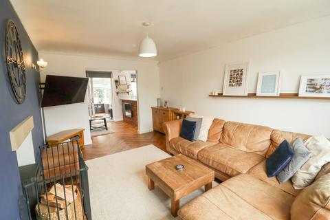 3 bedroom link detached house for sale, Lower Barn Road, Glossop SK13