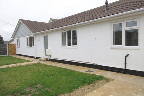 2 bedroom semi-detached bungalow to rent, Princess Gardens, Rochford