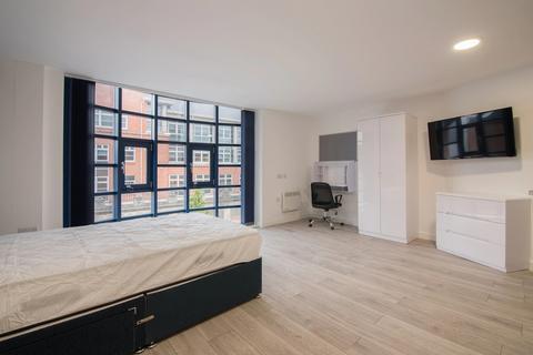 Studio to rent, Stanley House, Talbot Street