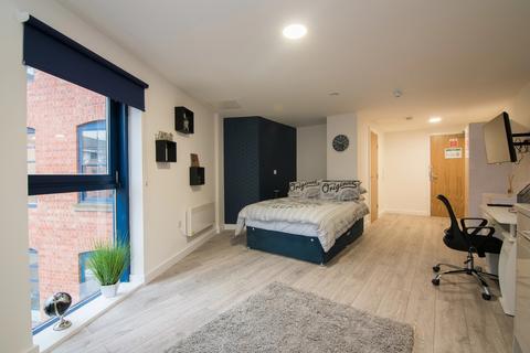 Studio to rent, Stanley House, Talbot Street