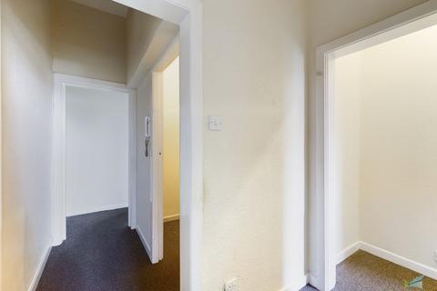 2 bedroom apartment to rent, Barnard Road, Wirral CH43