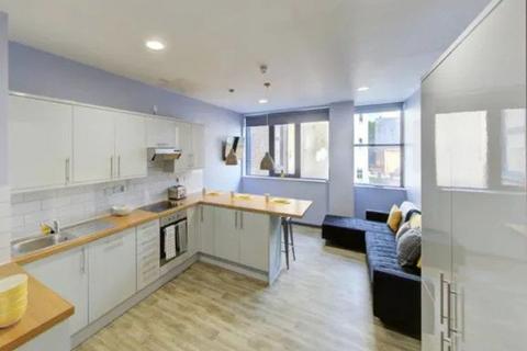 1 bedroom in a flat share to rent, Archer House, Castle Gate