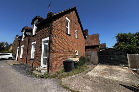 3 bedroom terraced house to rent, St Stephens Road, Canterbury CT2