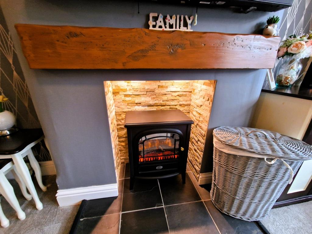 Sandringham Road, Redcar, TS10 3 bed house for sale £159,995